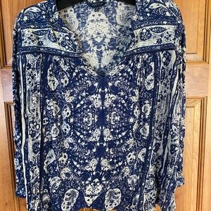 Lucky Brand top